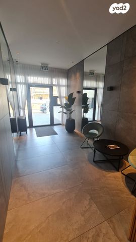 אבן גבירול 9