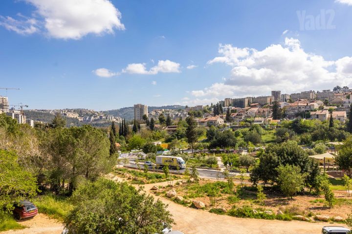דירה למכירה בירושלים (תיווך) — 5