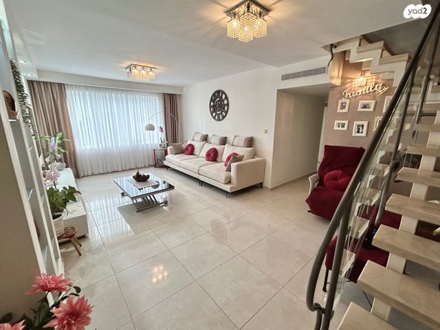 גג/ פנטהאוז, גבעת האירוסים, נתניה