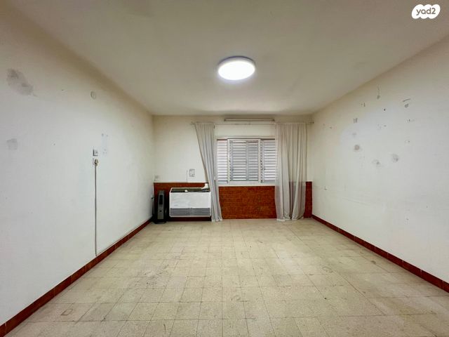 שדרות דוד בן גוריון 12