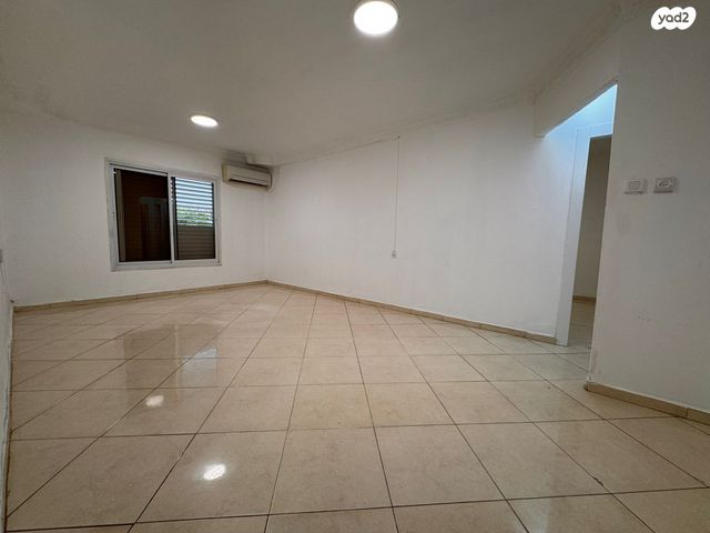 דירה, בן גוריון, רמלה