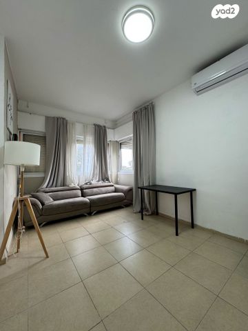 מודעת נכס, הגיבורים 82, נווה פז, חיפה