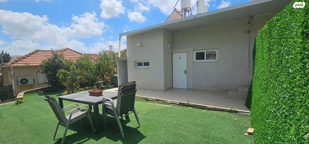 מודעת נכס, שיכוני המזרח, ראשון לציון