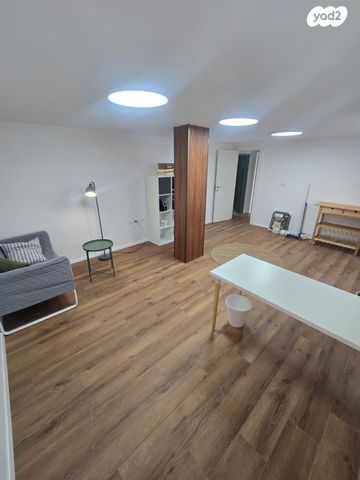 יהושע חנקין 79