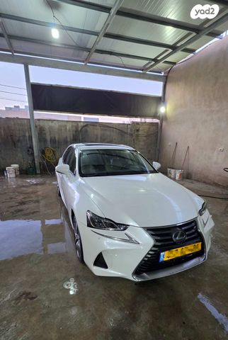 מודעת רכב לקסוס IS