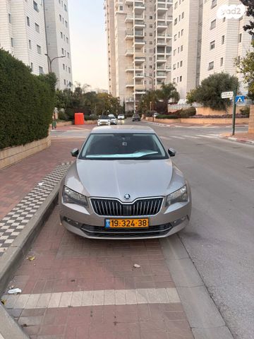 מודעת רכב סקודה סופרב