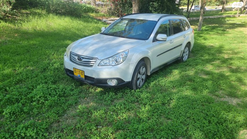מודעת רכב סובארו אאוטבק