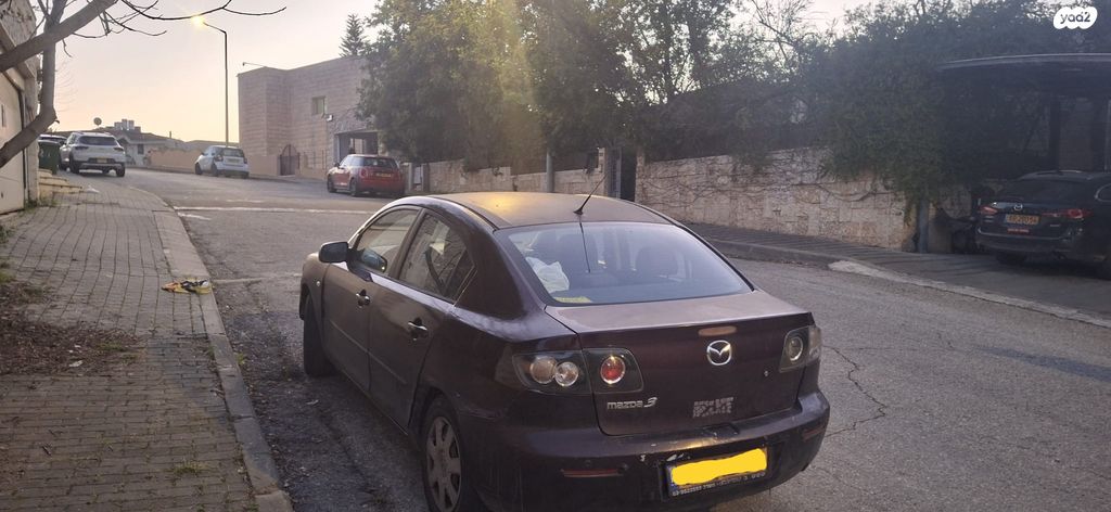 מודעת רכב מאזדה 3