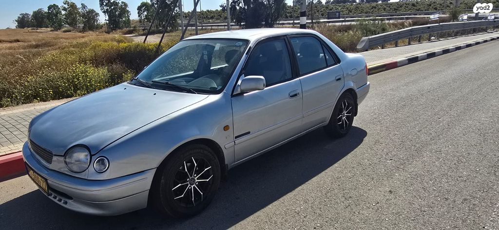 מודעת רכב טויוטה קורולה