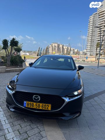 מודעת רכב מאזדה 3