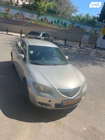 מודעת רכב מאזדה 3