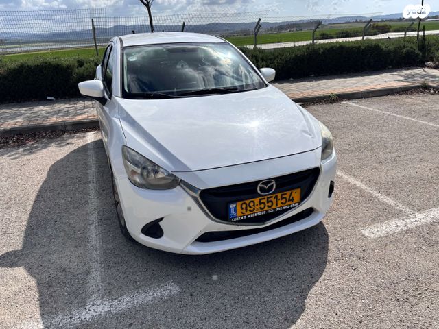 מודעת רכב מאזדה 2