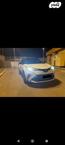 מודעת רכב טויוטה C-HR