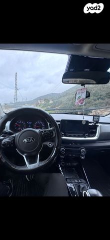 מודעת רכב קיה סטוניק