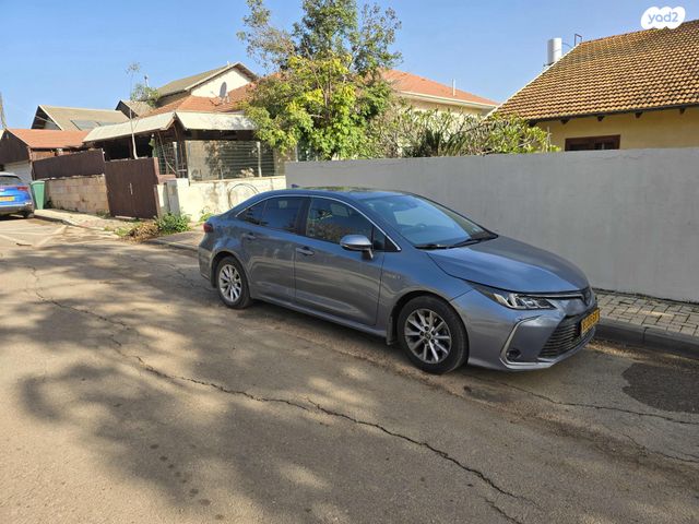 מודעת רכב טויוטה קורולה