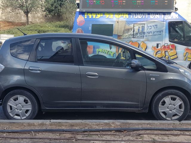 מודעת רכב הונדה ג'אז 