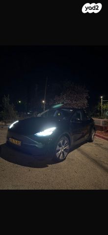 מודעת רכב טסלה מודל Y