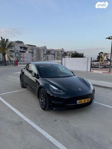 מודעת רכב טסלה מודל 3