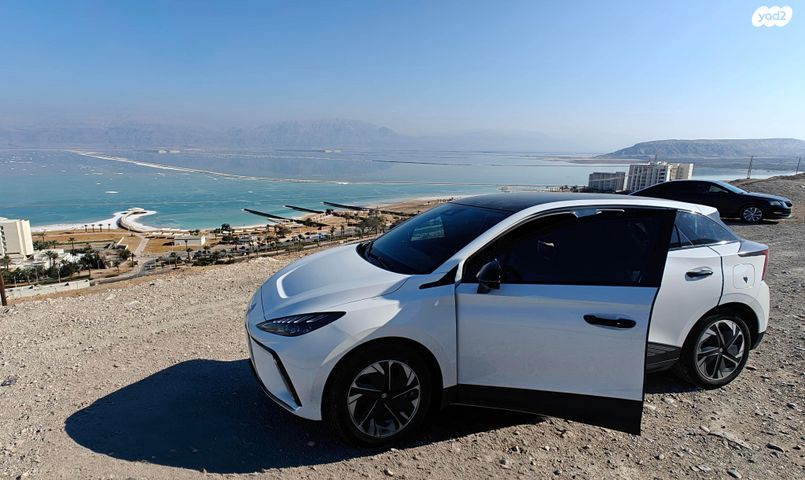 מודעת רכב אם ג'י MG4