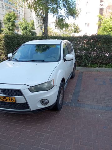 מודעת רכב מיצובישי אאוטלנדר