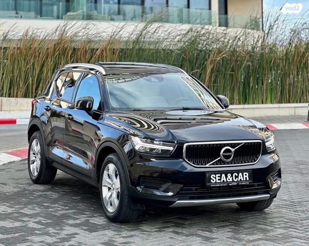 מודעת רכב וולוו XC40