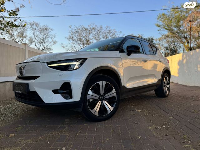 מודעת רכב וולוו XC40