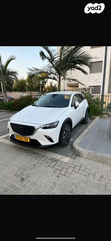 מודעת רכב מאזדה CX-3
