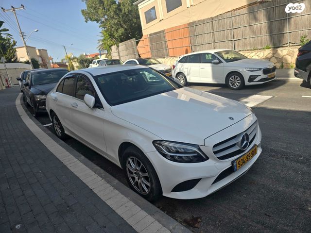 מודעת רכב מרצדס-בנץ C-class