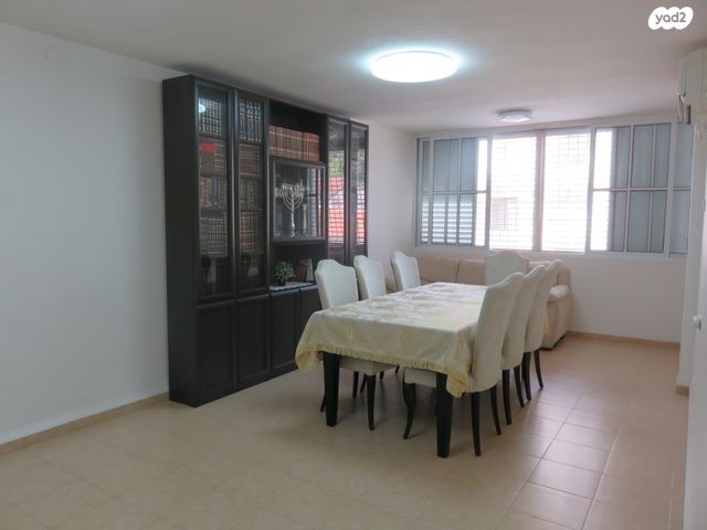 מעלה חוני המעגל 30