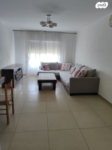 אהרון לובלין 22