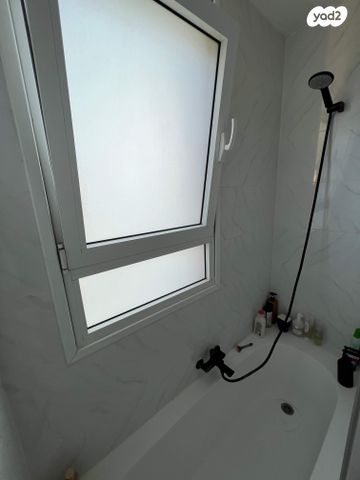 כובשי החרמון 7