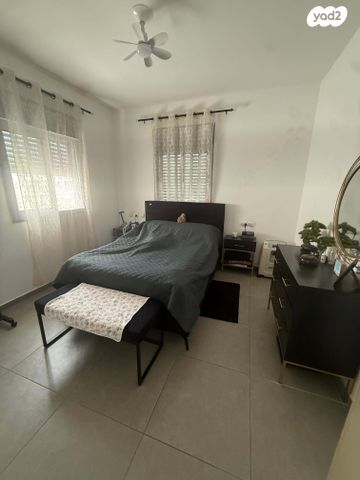 יעקב מרידור 10