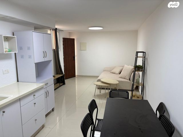 חטיבה שבע 14