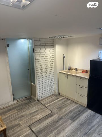 ארלוזורוב 22