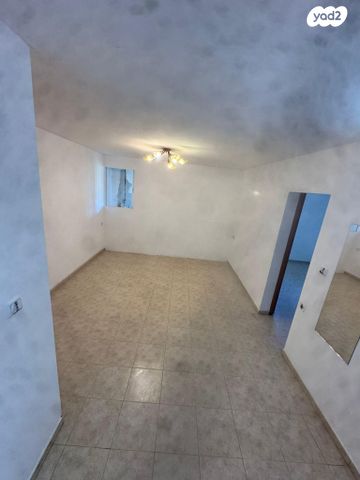 מבוא הדמומית 6