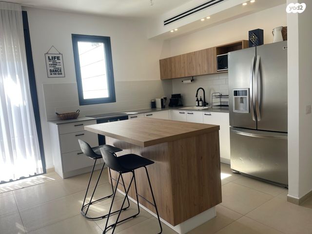 שרה אהרונסון 9