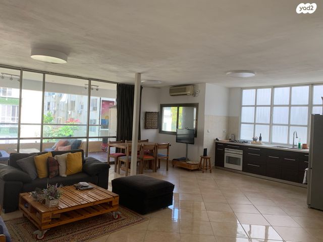 אליעזר בן יהודה 24