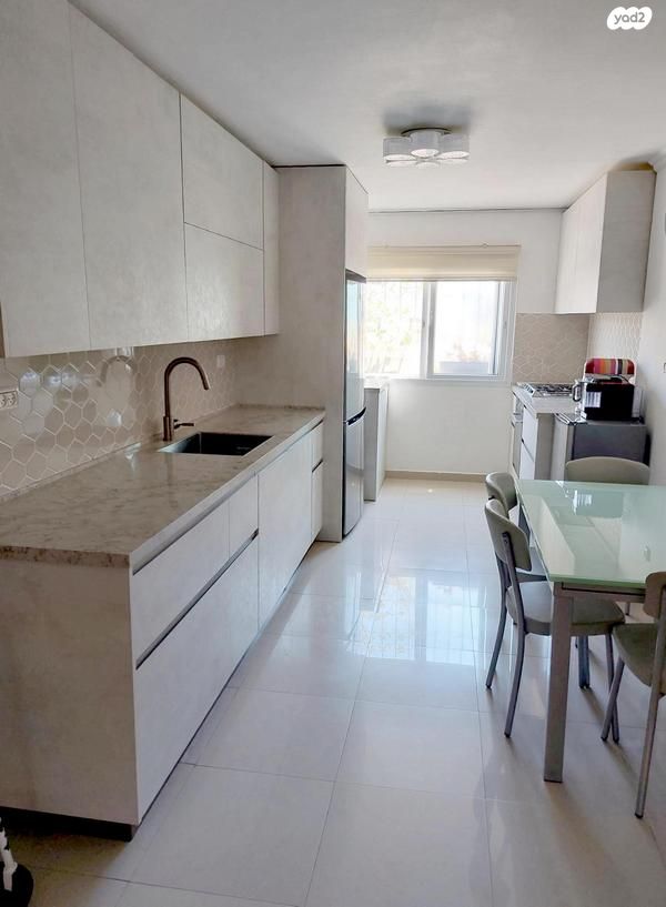 שלום שבזי 10