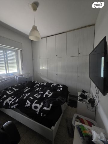 קורא הדורות 15