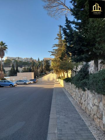 דירה למכירה בירושלים (תיווך) — 3