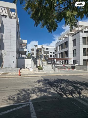 נוף שדמות 52