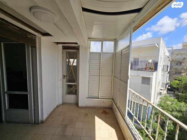 טרומפלדור 32