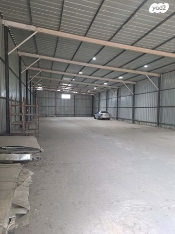 מחסנים, פרזון