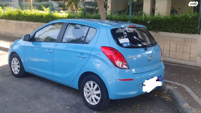 מודעת רכב יונדאי i20