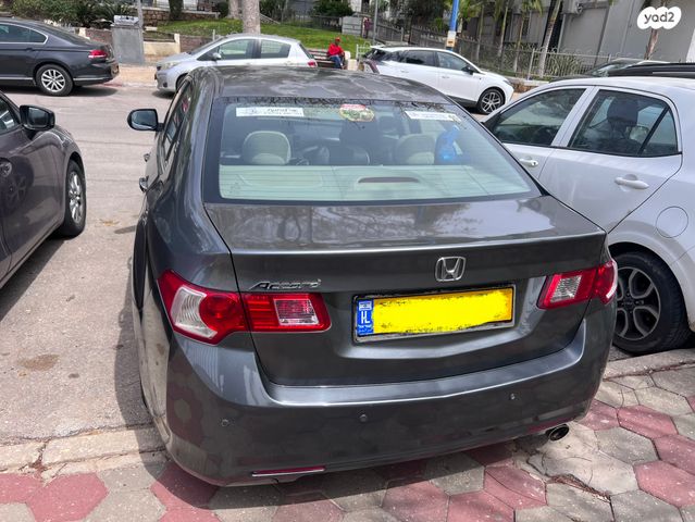 מודעת רכב הונדה אקורד