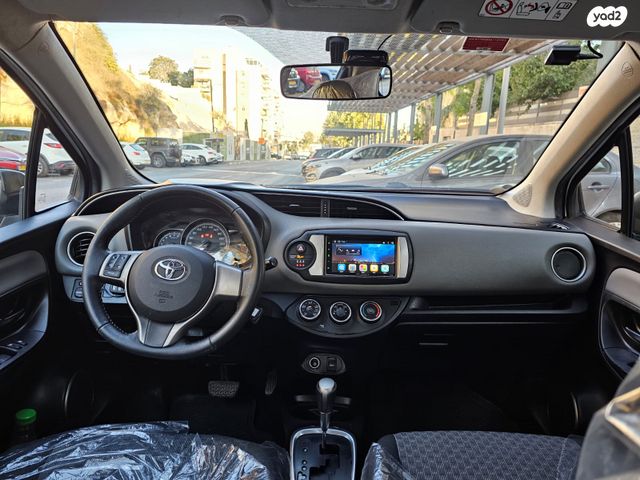 מודעת רכב טויוטה יאריס