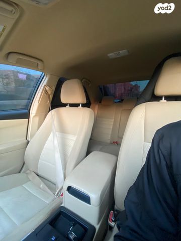 מודעת רכב טויוטה קאמרי