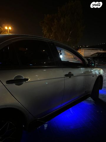 מודעת רכב מיצובישי לנסר