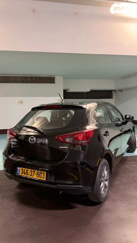 מודעת רכב מאזדה 2