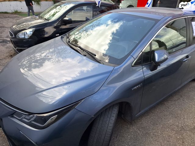 מודעת רכב טויוטה קורולה